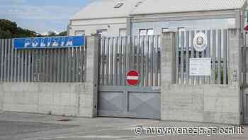 Picchia compagna e agenti poi “scala” il commissariato di Jesolo - La Nuova Venezia