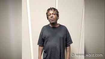 Man disguised as a Door Dash driver caught on camera stealing woman's package - WBRZ