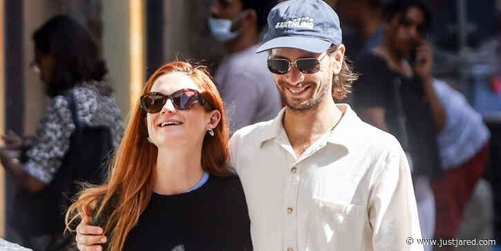 Bonnie Wright & Husband Andrew Lococo See The Sights of Florence Together