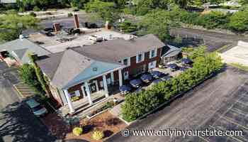 You’ll Love Visiting Hackney’s, An Illinois Restaurant Loaded With Local History - Only In Your State