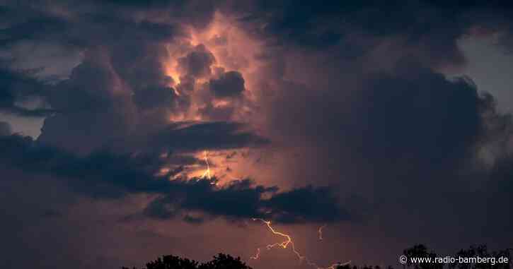 Deutscher Wetterdienst warnt vor Gewittern am Wochenende