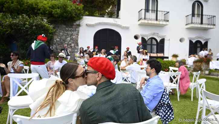 Capri, matrimonio vip tra Beatrice Valli e Marco Fantini - La Repubblica