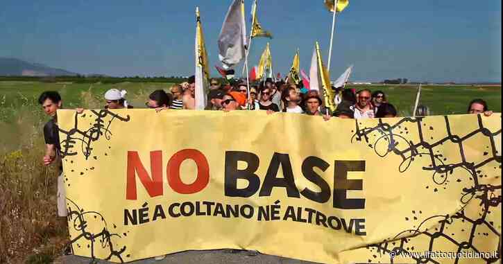 Base militare a Pisa, in migliaia al corteo contro il progetto: “Opera devastante, governo ritiri il decreto. Serve economia di pace, non di guerra”