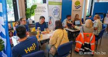 Job gezocht? Werkkracht gevonden? Gezamenlijk jobbeurs was een succes - Het Laatste Nieuws