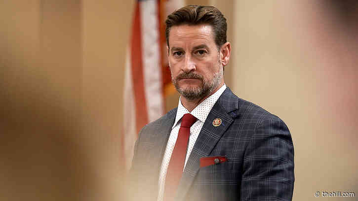 GOP lawmaker pulls guns during markup