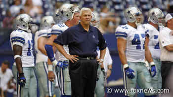 Former Cowboys coach Bill Parcells reacts to running back Marion Barber's death