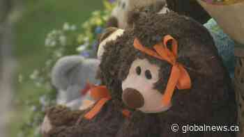 The lengthy process to identify, repatriate unmarked grave remains in Kamloops, B.C. - Global News