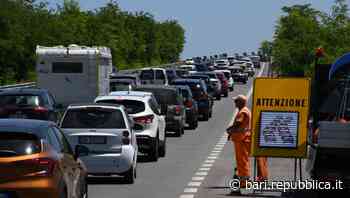 Bari, statale 16 in tilt per il ponte del 2 Giugno: code lunghe chilometri per il cantiere infinito - La Repubblica