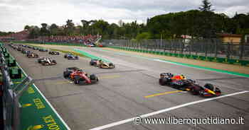 Formula 1, "quei due non devono correre". Russell e Sainz, una bomba sul paddock: clamoroso in F1 - Liberoquotidiano.it