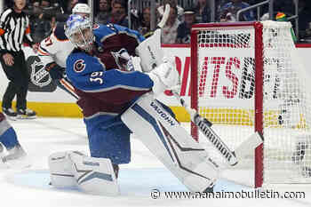 Francouz makes 24 saves as Avs blank Oilers 4-0 in Game 2 of Western Conference final
