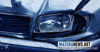 Incidente a Matera: auto contro i dissuasori! Ecco cosa è successo - Matera News