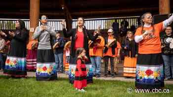 Fighting 'denialists' for the truth about unmarked graves and residential schooling