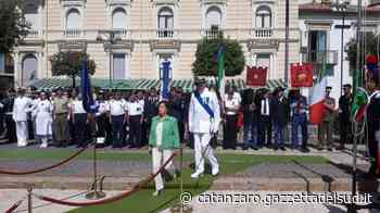 Crotone, celebrata sul lungomare la festa per i 76 anni della Repubblica - Gazzetta del Sud - Edizione Catanzaro, Crotone, Vibo