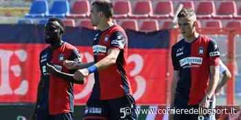 Crotone, calciatori aggrediti. La società: "Piena solidarietà" - Corriere dello Sport