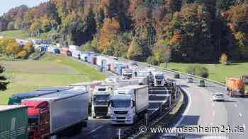 Wieder Lkw-Blockabfertigung am Freitag: Rückstau auf A8 bis Irschenberg