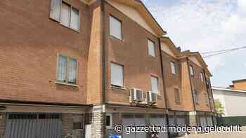 Soliera. Il nonno del piccolo caduto ai vicini di casa: «Mio nipote lotta come un leone» - La Gazzetta di Modena