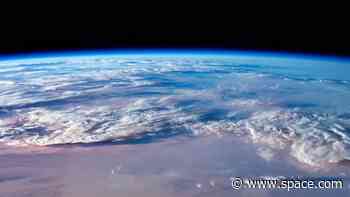 New, extremely reactive chemical discovered in the atmosphere