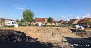 Gewezen zwembad in de Ledegemstraat is gesloopt | Moorslede | hln.be - Het Laatste Nieuws