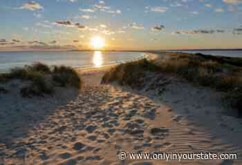 6 Natural Wonders Unique To The Ocean State That Should Be On Everyone’s Rhode Island Bucket List - Only In Your State