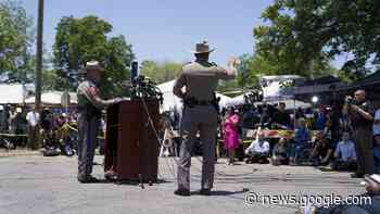 Authorities ignore Spanish speakers at Uvalde press conferences - Axios