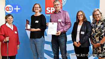 Kieler SPD-Ratsfraktion zeichnet Gehörlosen-Verband für Engagement aus