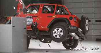 2022 Jeep Wrangler Unlimited Tips Over During IIHS Crash Testing     - CNET