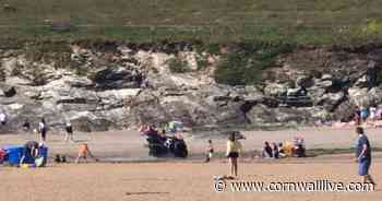 Idiot quad rider tears about on busy Porth beach - Cornwall Live