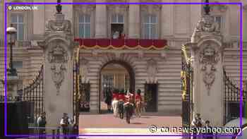 Queen watches Trooping the Colour ceremony at Buckingham Palace - Yahoo News Canada