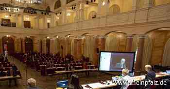 Verwaltung: Womöglich alle Beschlüsse hybrider Sitzungen nachholen - Kaiserslautern - Rheinpfalz.de