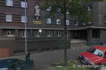 Duitse politie voorkomt bloedbad op twee scholen in Essen - De Limburger