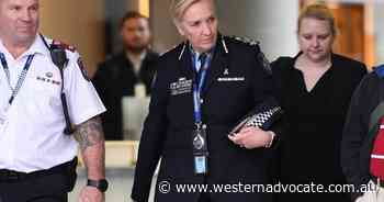 Qld police boss in court over jab mandate - Western Advocate