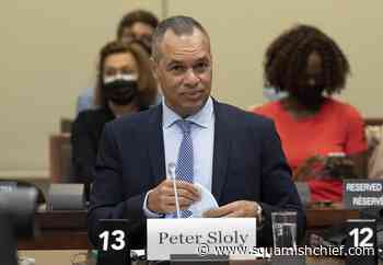 Institutions, police unprepared for convoy protest: chief who resigned amid criticism - Squamish Chief