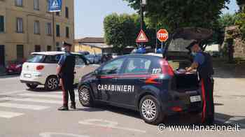 Foligno, fuga in moto: due minorenni non si fermano e investono un carabiniere - LA NAZIONE