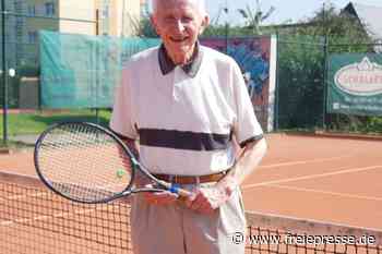 Heinz Morbach: Mit 90 immer noch auf dem Platz - freiepresse.de