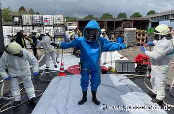 FF Goch: Einsatz im Chemikalienschutzanzug: Übung für den ABC-Zug - Presseportal.de