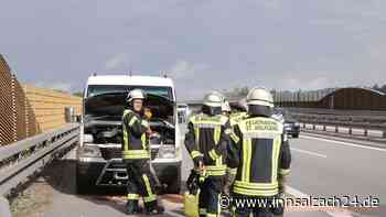 Kabelbrand an Auto auf A94: Andere Verkehrsteilnehmer verhalten sich völlig unangemessen