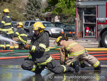 New Lethbridge fire recruits get hands-on training - My Lethbridge Now