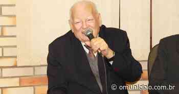 Divulgados locais de velório e sepultamento do médico Germano Hoffmann em Brusque - O Município