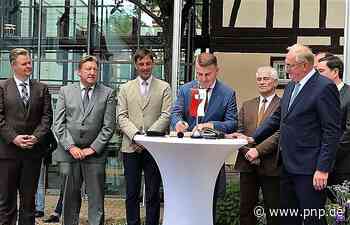 Hofkirchener besuchen Rathaus in Nagold und feiern "Europadiplom" - Passauer Neue Presse - PNP.de