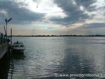 A 20 minuti da Jesolo e a meno di un’ora da Venezia c’è una spiaggia d’oro con mare plac ... - Proiezioni di Borsa