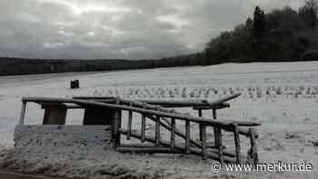 Starke Windböhe bläst Jägerstand bei Gauting um - Merkur.de