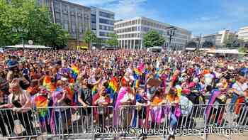 Etwa 11.500 Menschen bei Christopher Street Day in Hannover