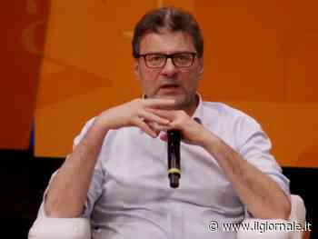 "Forse è colpa del reddito grillino...". Giorgetti ora non ci sta più