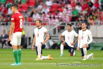 England players jeered while taking knee in Hungary despite stadium ban - Dudley News