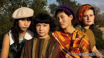 The Linda Lindas Team Up with Kathi Wilcox, Erica Dawn Lyle, and Vice Cooler for “Lost in Thought”: Stream - Consequence