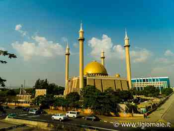 "Ha offeso Maometto". E la folla islamica lo brucia vivo