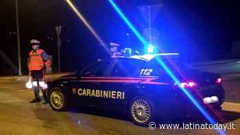 Esce di strada con un autocarro e aggredisce i carabinieri e il personale del 118: arrestato - LatinaToday