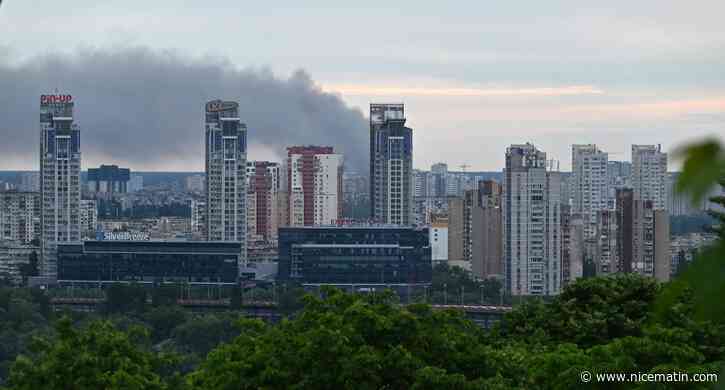 Guerre en Ukraine: un missile russe à un niveau "extrêmement" bas au dessus d'une centrale nucléaire, selon les autorités ukrainiennes