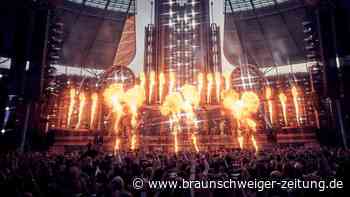 Rammstein erfühlen - Band holt Blinde auf die Bühne