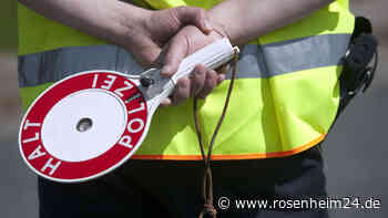 VW-Golf-Raser brettert mit 155 Sachen übers Sudelfeld – und hat nun richtig Ärger